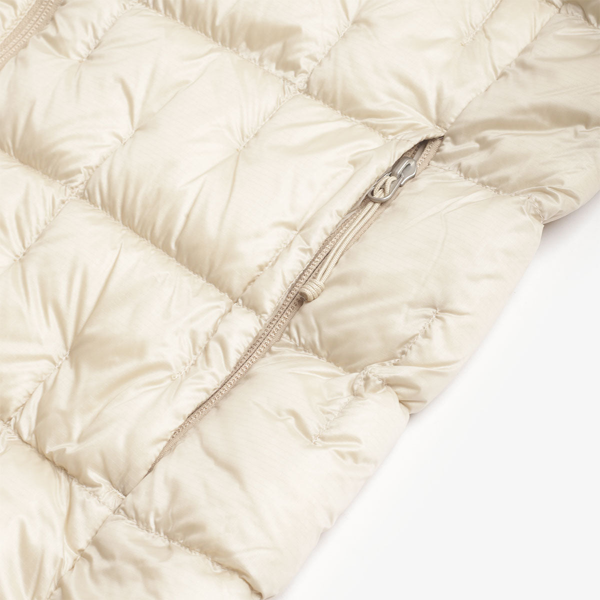 main Haglofs Hede Down Vest, Chalk Beige, Detail Shot 5