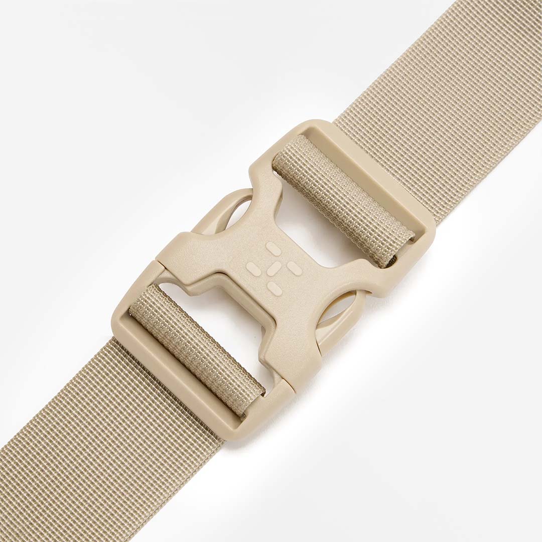 main Haglofs Tight Hip Pack 3.5L, Chalk Beige True Black, Detail Shot 5