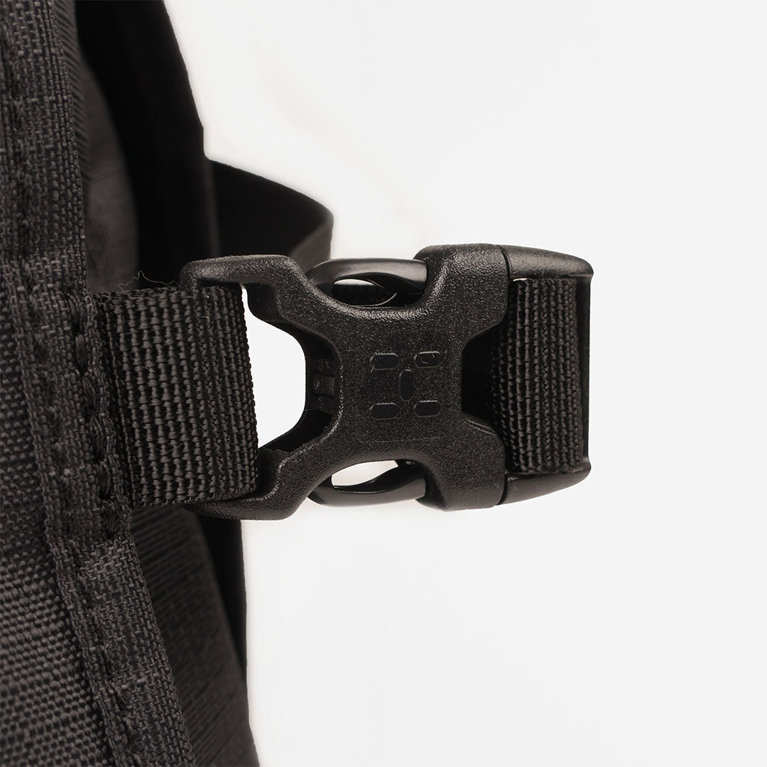 main Haglofs Tight Medium Backpack, True Black, Detail Shot 5