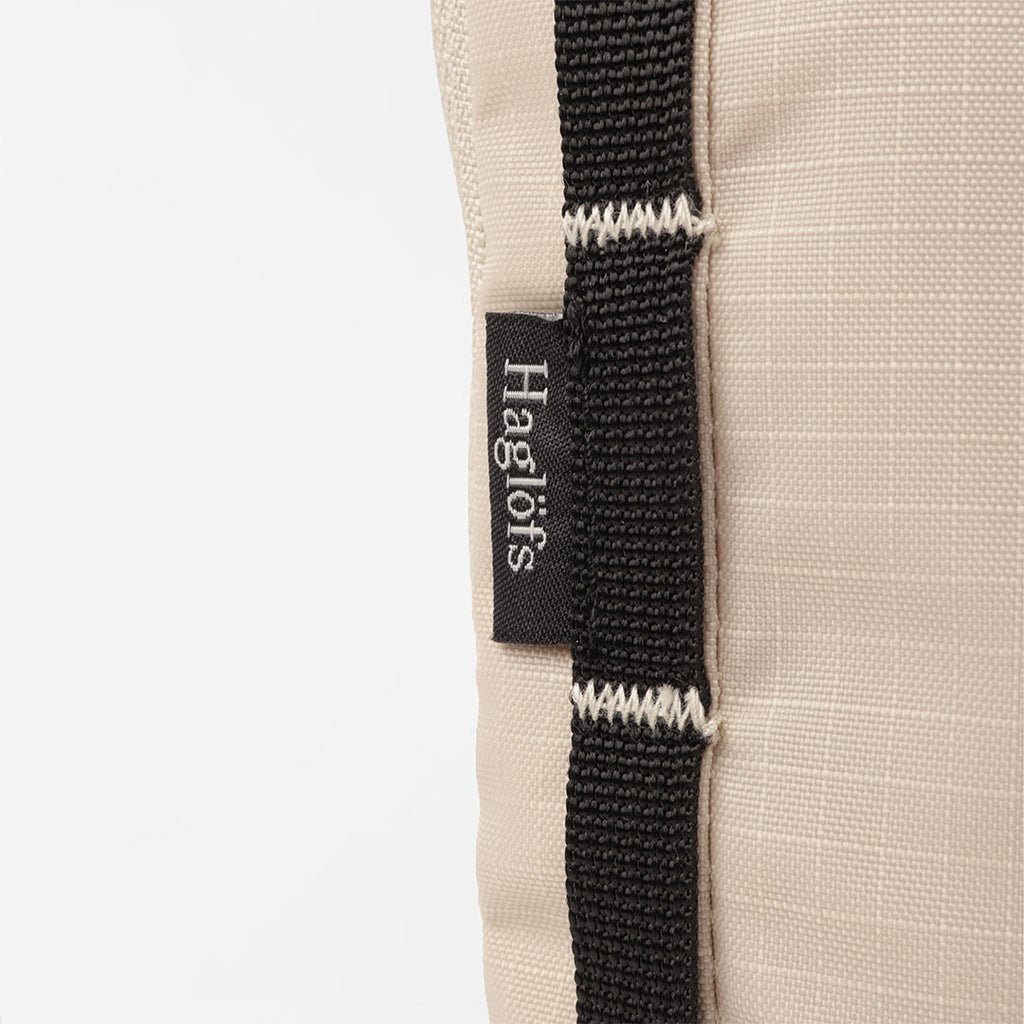 Haglofs Tight Pocket Bag, Chalk Beige True Black, Detail Shot 3