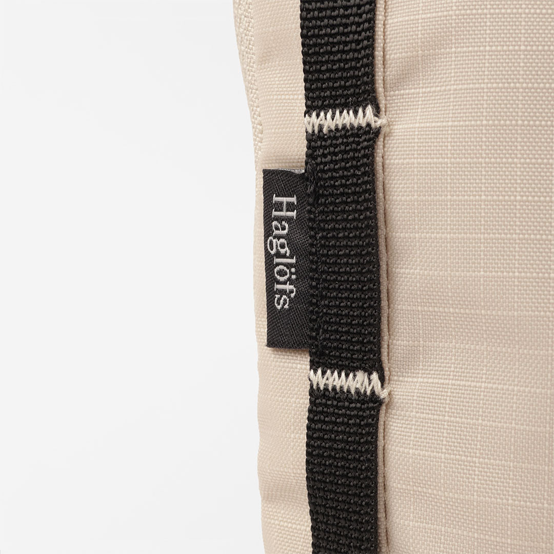 Haglofs Tight Pocket Bag, Chalk Beige True Black, Detail Shot 3