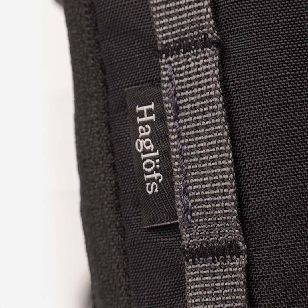 main Haglofs Tight Pocket Bag, True Black Magnetite, Detail Shot 3