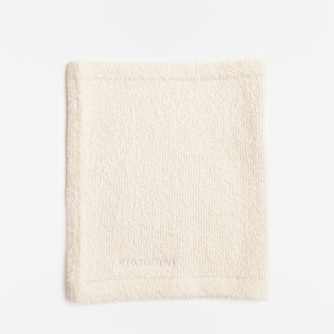 main Houdini Lykan Neck Gaiter, Foggy Mountain, Detail Shot 1