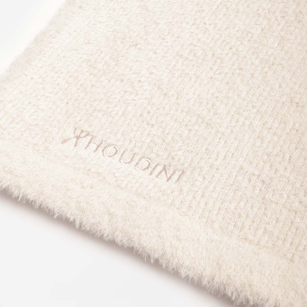 main Houdini Lykan Neck Gaiter, Foggy Mountain, Detail Shot 2