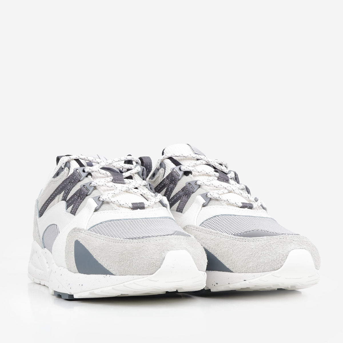 Karhu Fusion 2.0 Shoes - Foggy Dew/Turbulence – Urban Industry