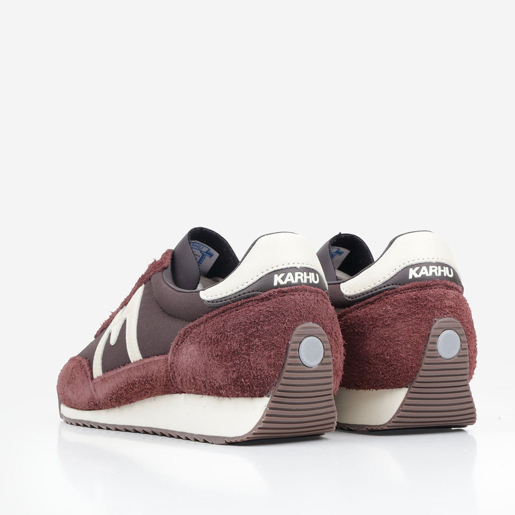 Karhu Mestari 76 Shoes