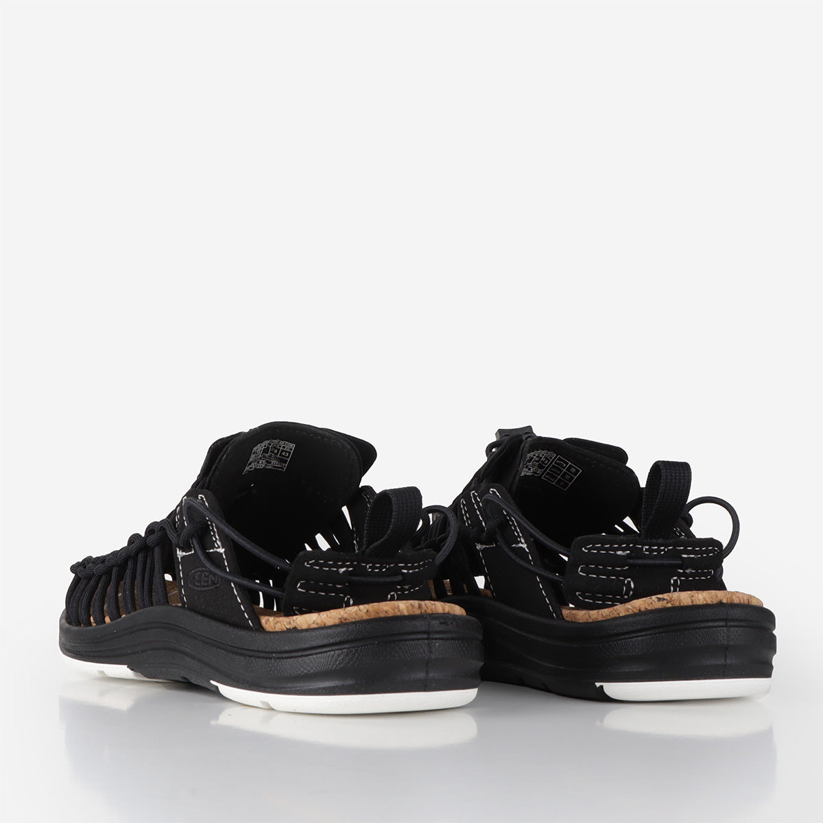 KEEN UNEEK II CONVERTIBLE 27.0 BLACK/MS4