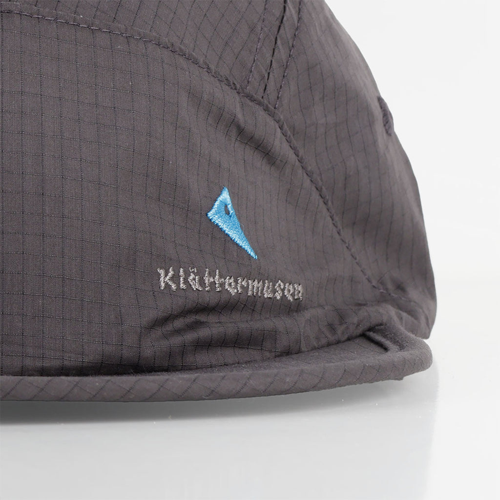 Klattermusen Ansur Five Panel Cap, Raven, Detail Shot 3