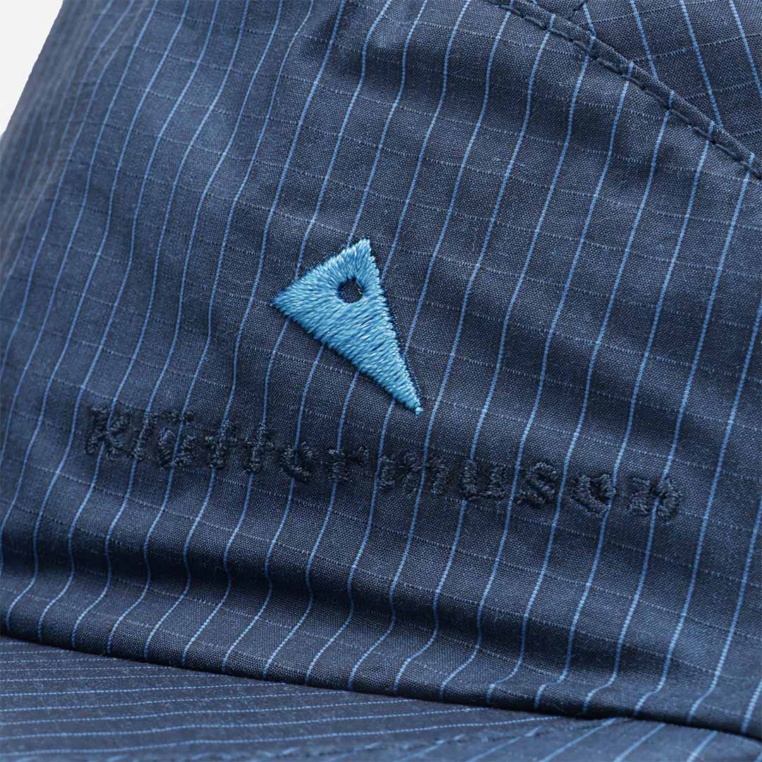 main Klattermusen Ansur Five Panel Cap, Mountain Blue, Detail Shot 3