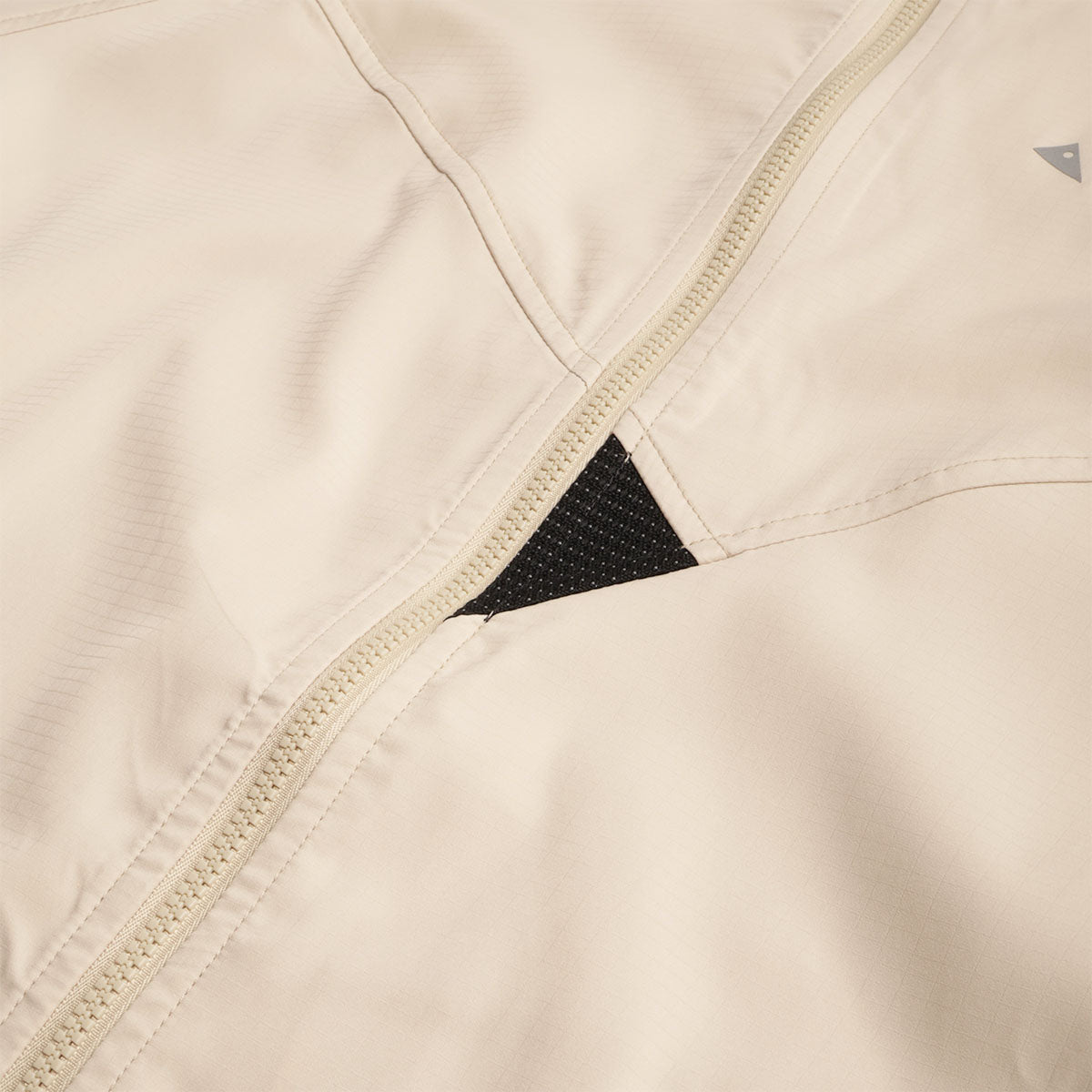 Klattermusen Eitre Zip Hood Jacket, Clay, Detail Shot 3