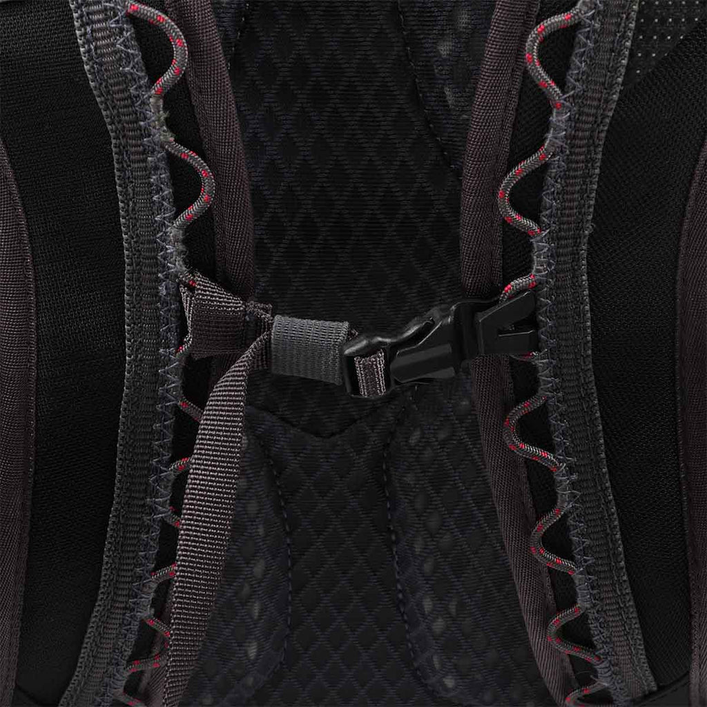 Klattermusen Gilling Backpack 20L, Raven, Detail Shot 7