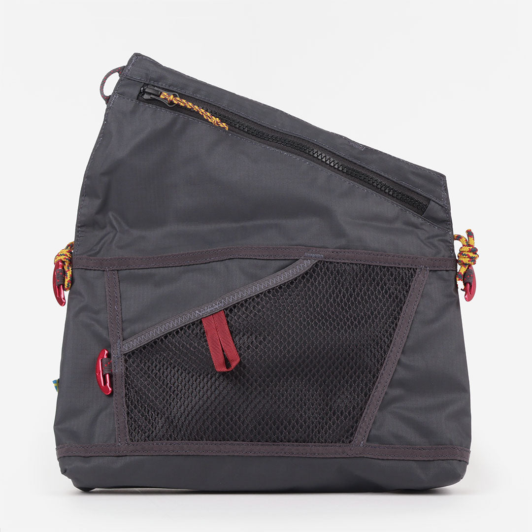 Klattermusen Hrid WP Accessory Bag 3L, Raven, Detail Shot 4