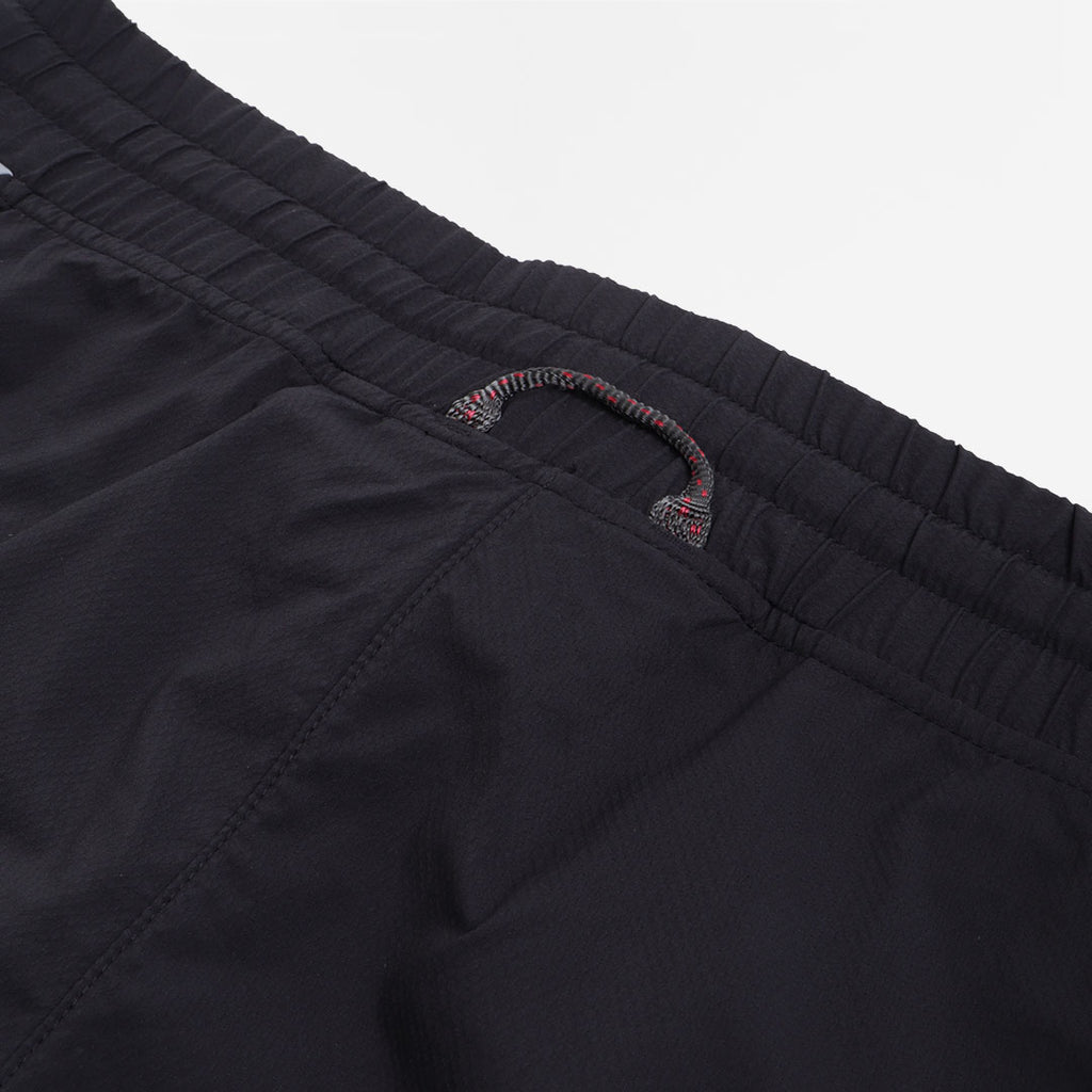 Klattermusen Laufey Shorts, Black, Detail Shot 5