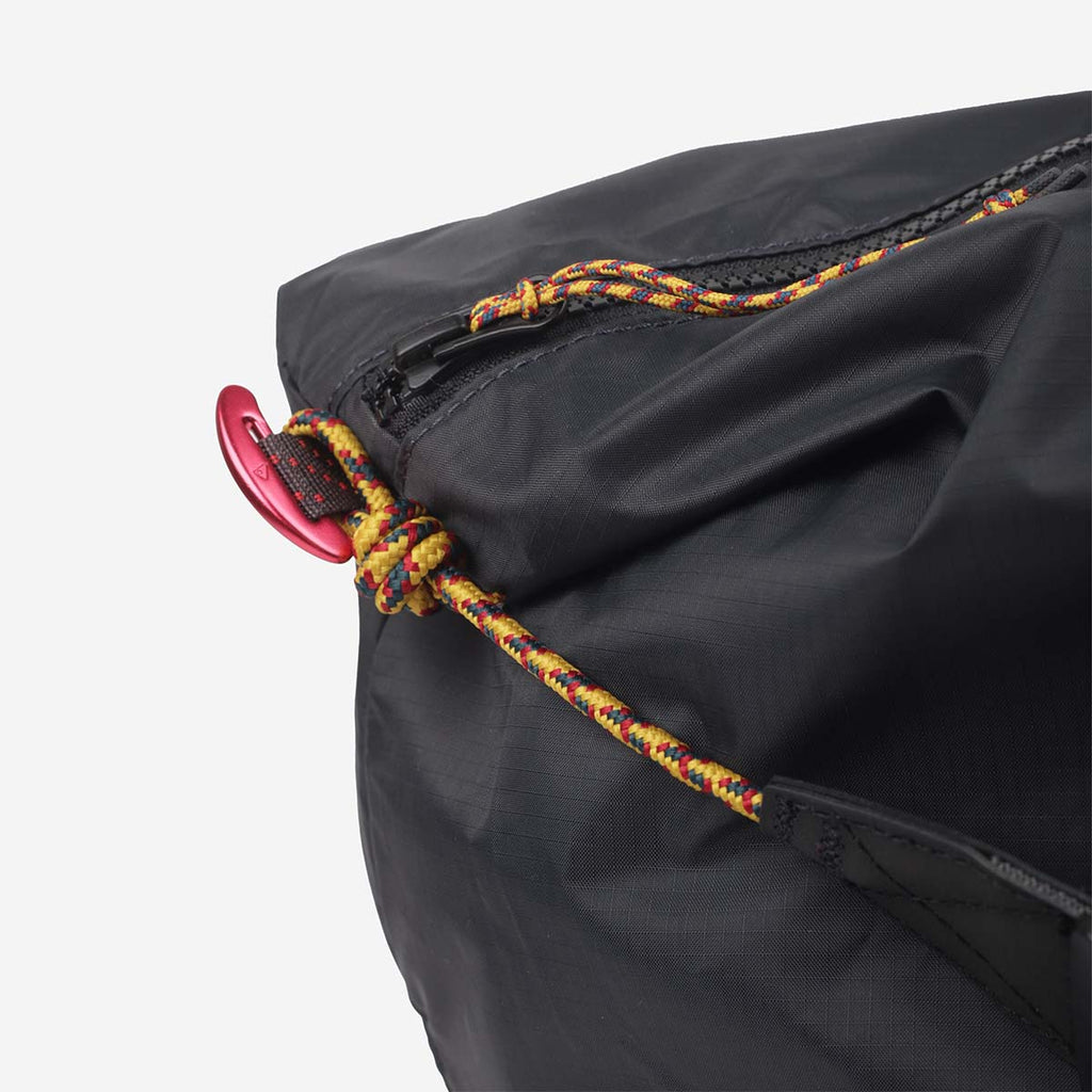 Klattermusen Mimer Dufflebag 40L, Raven, Detail Shot 6