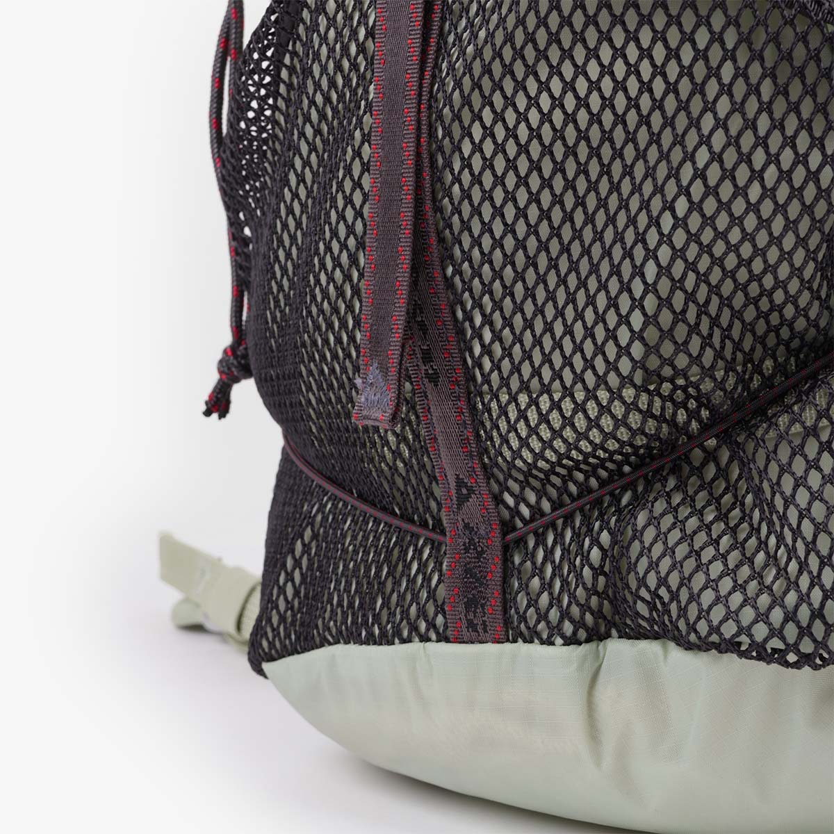 Klattermusen Tjalve 2.0 Backpack 10L, Sea Foam, Detail Shot 5
