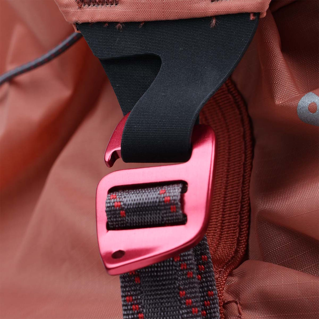 Klattermusen Tjalve 2.0 Backpack 10L, Cloud Berry, Detail Shot 3