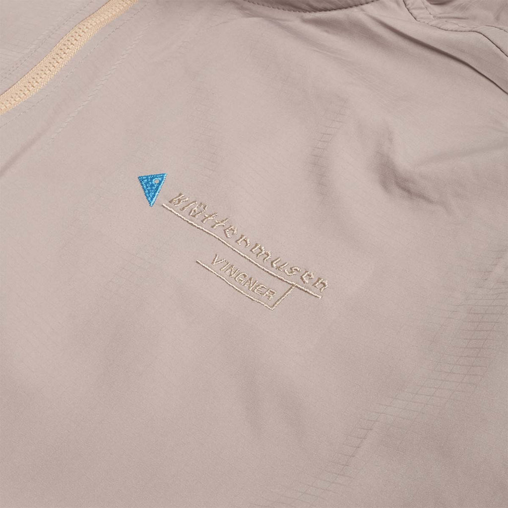 Klattermusen Vingner Anorak Jacket, Ridge Grey Dune, Detail Shot 2