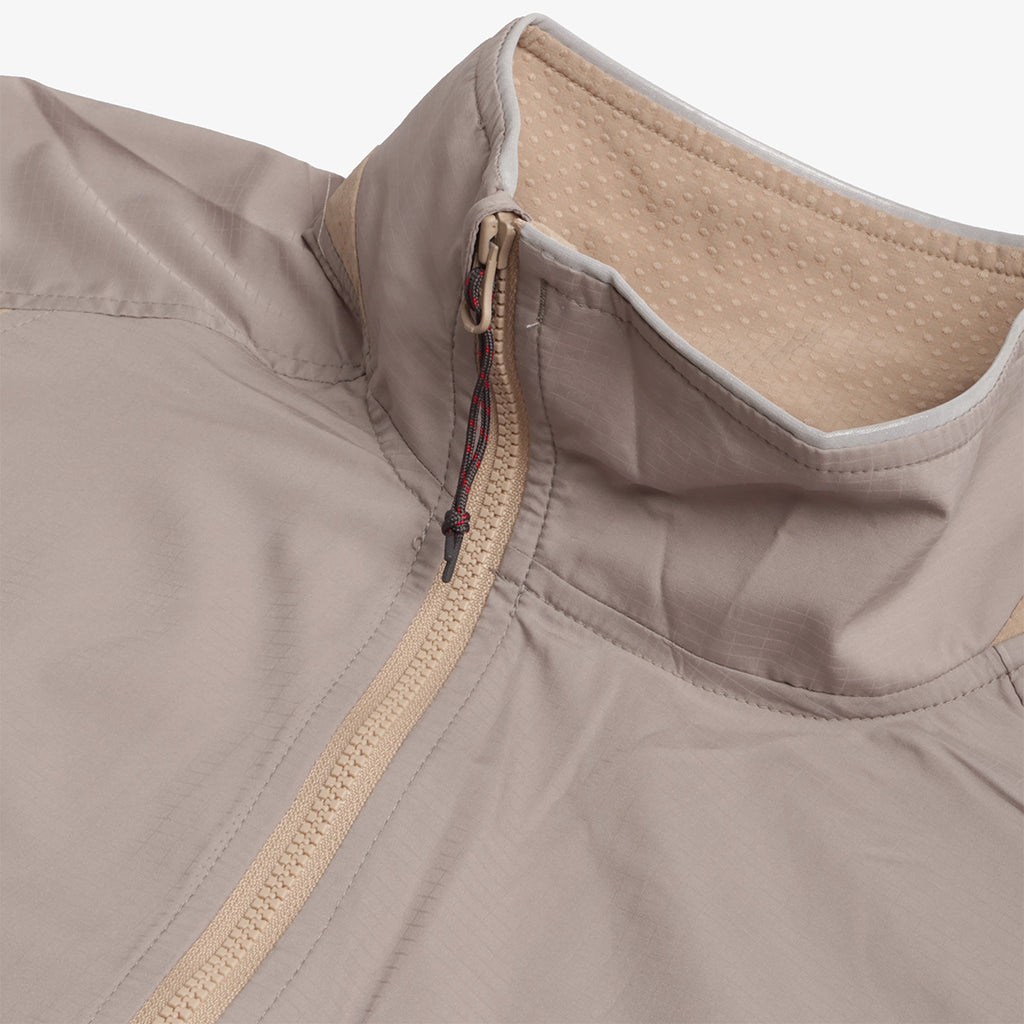 Klattermusen Vingner Anorak Jacket, Ridge Grey Dune, Detail Shot 3