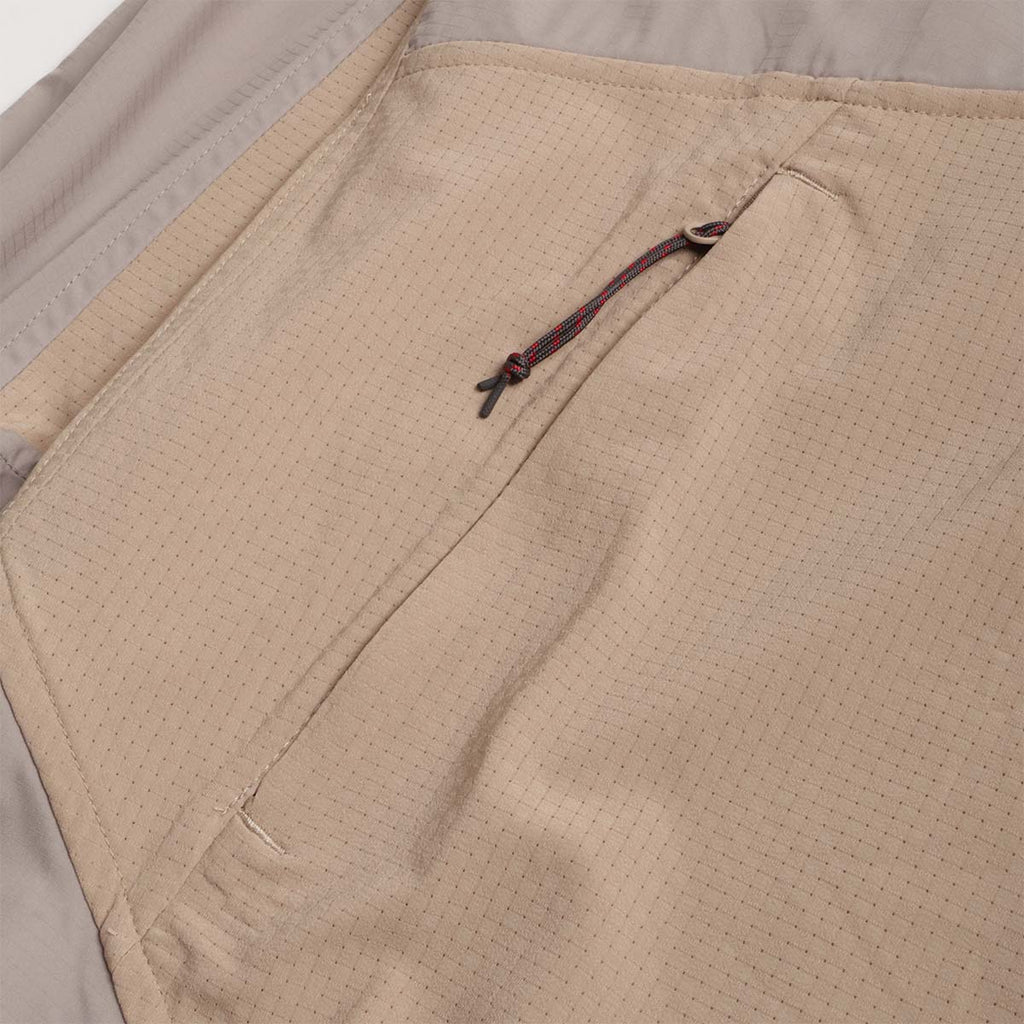 Klattermusen Vingner Anorak Jacket, Ridge Grey Dune, Detail Shot 4