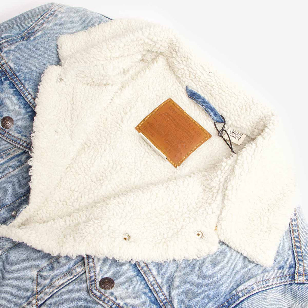 Levi's Relaxed Fit Sherpa Trucker Jacket, Kentucky Blue Sherpa, Detail Shot 5
