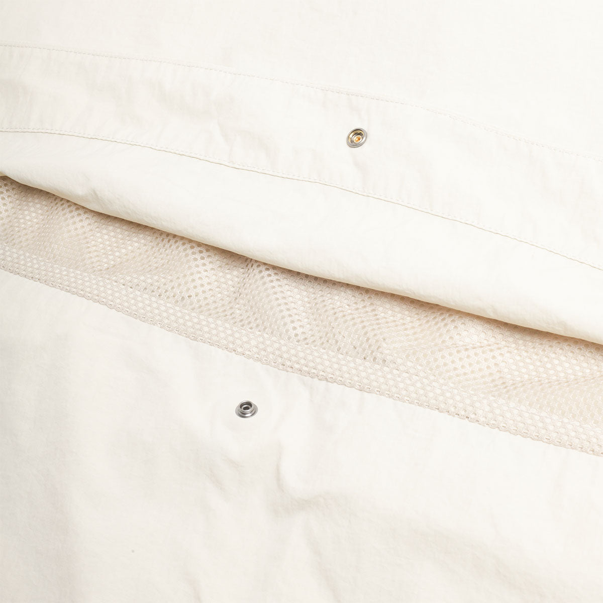 main Mellow Clo Multi Trail Shirt, Ecru, Detail Shot 5