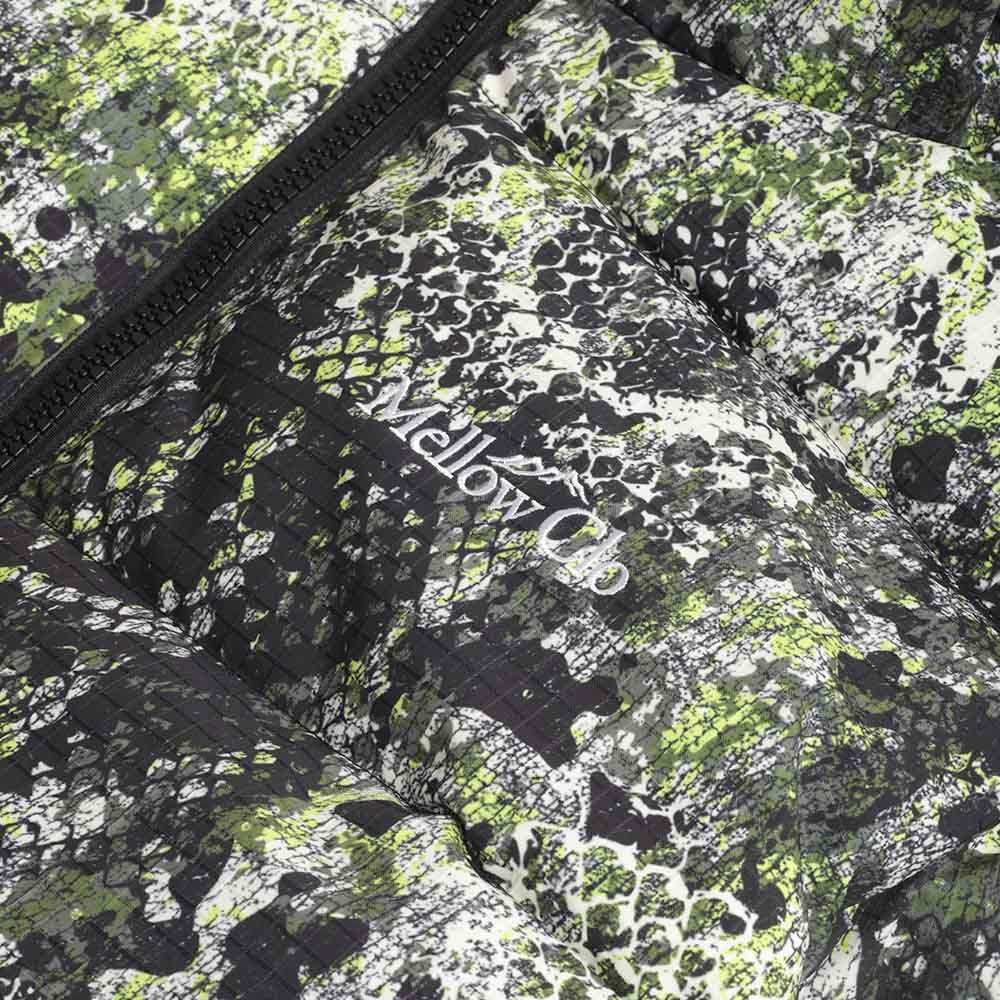 Front zip and Mellow Clo print, serpent camo puffer