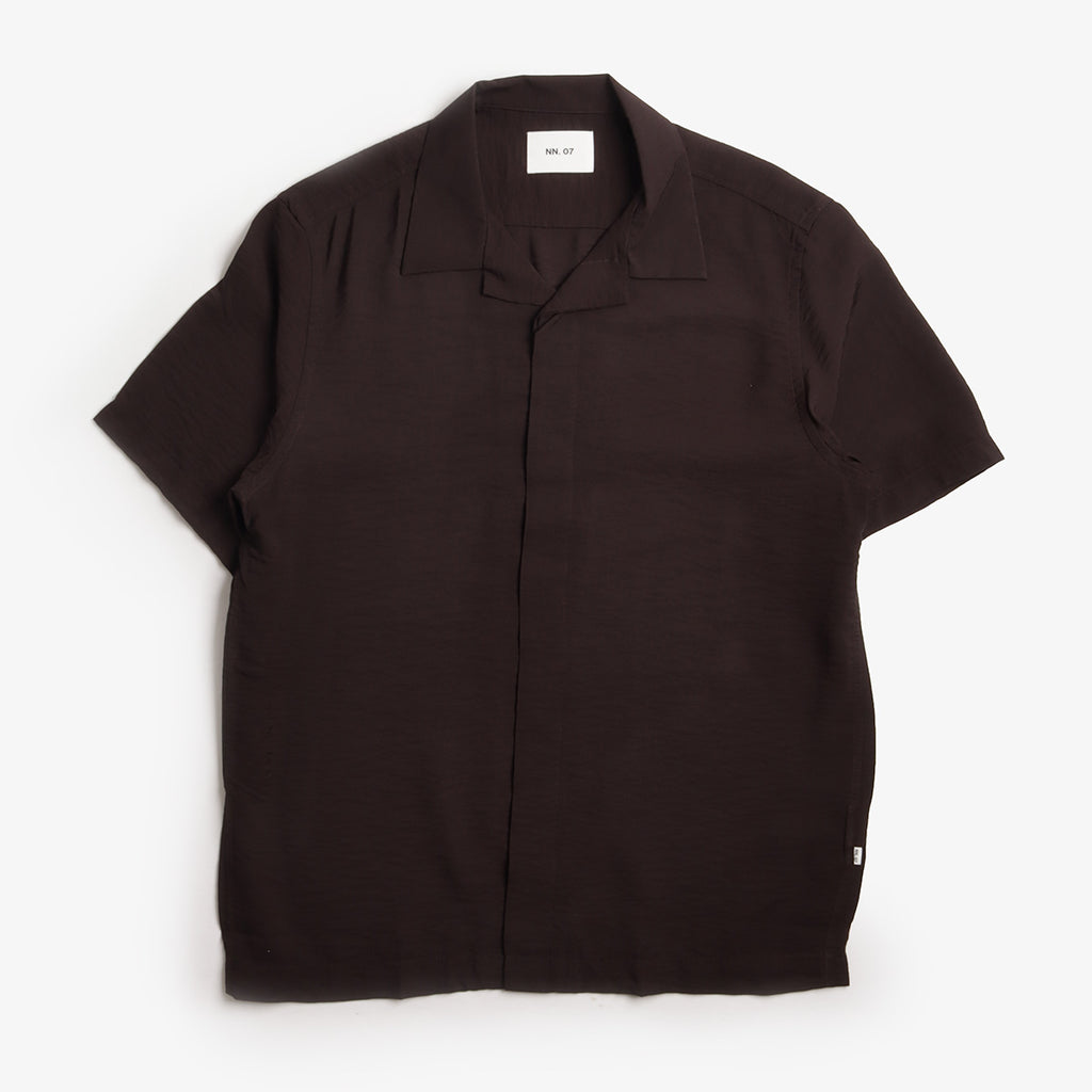 NN.07 Hank Open Collar Shirt, Dusky Port, Detail Shot 1