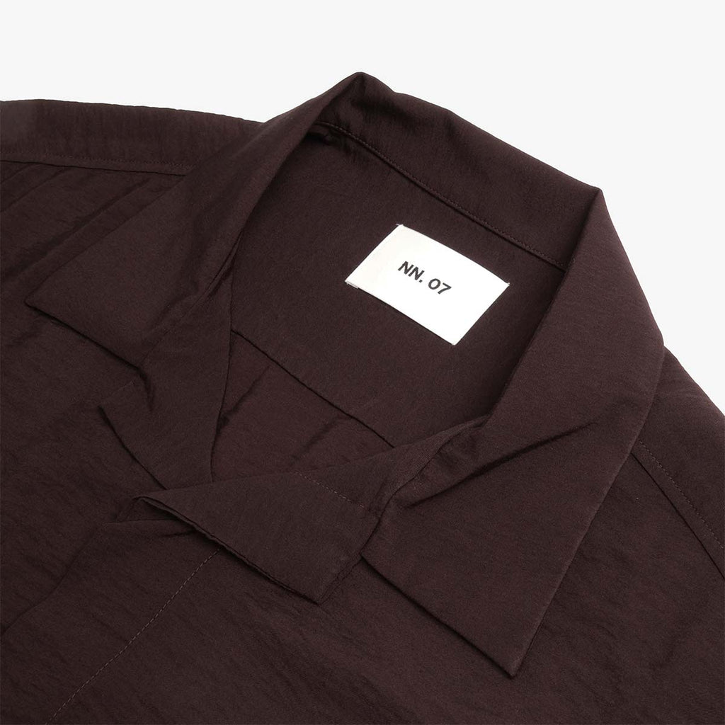 NN.07 Hank Open Collar Shirt, Dusky Port, Detail Shot 3