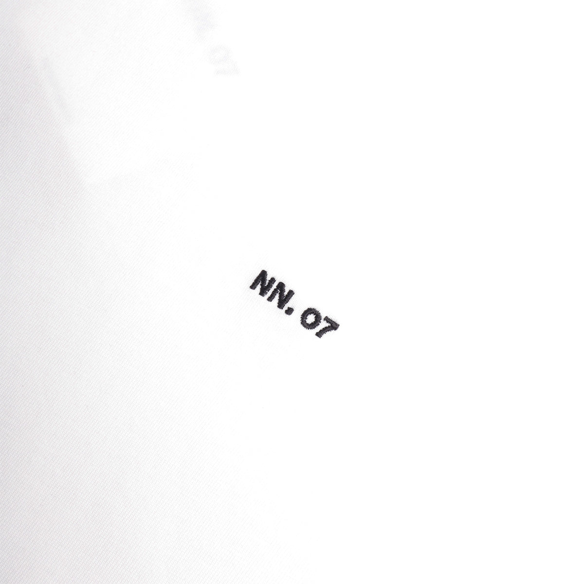 main NN.07 Adam Casual Logo Pima T-Shirt, White, Detail Shot 2