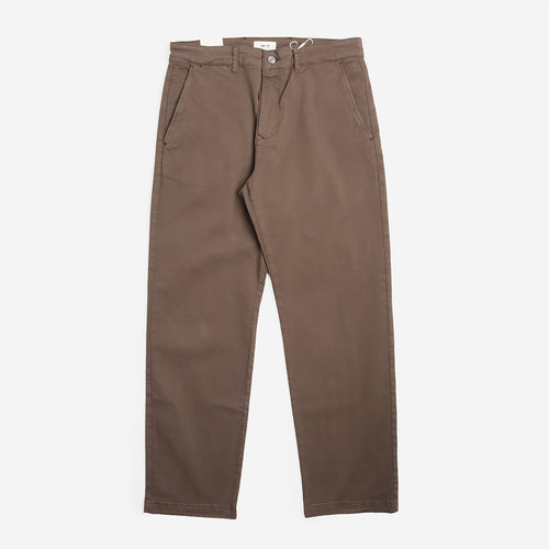 NN.07 Aden 1923 Straight Leg Chino Pant in Brown, front view
