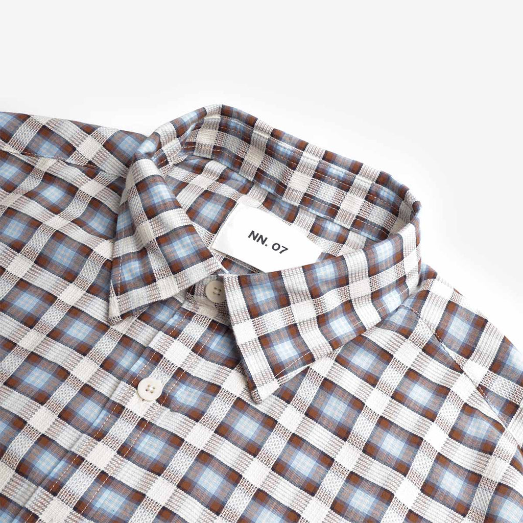 NN.07 Deon Leno Weave Shirt, Blue Check, Detail Shot 2