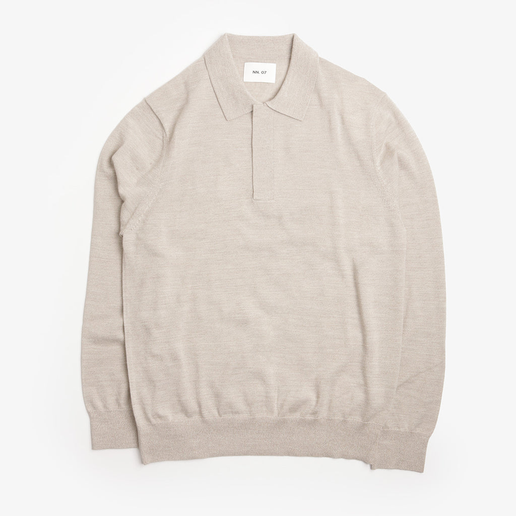 NN.07 Emerson Lightweight Merino Wool Polo in White Pepper, front view