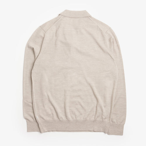 NN.07 Emerson Lightweight Merino Wool Polo in White Pepper, back view