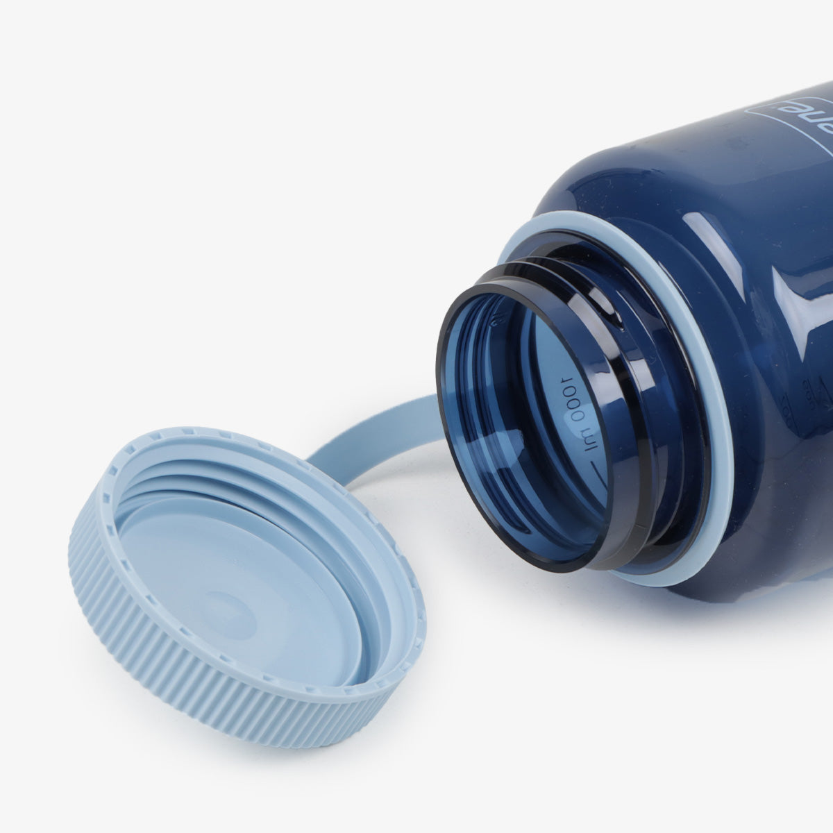 Nalgene Wide Mouth 1 Litre Tritan Sustain Water Bottle, Indigo, Detail Shot 3