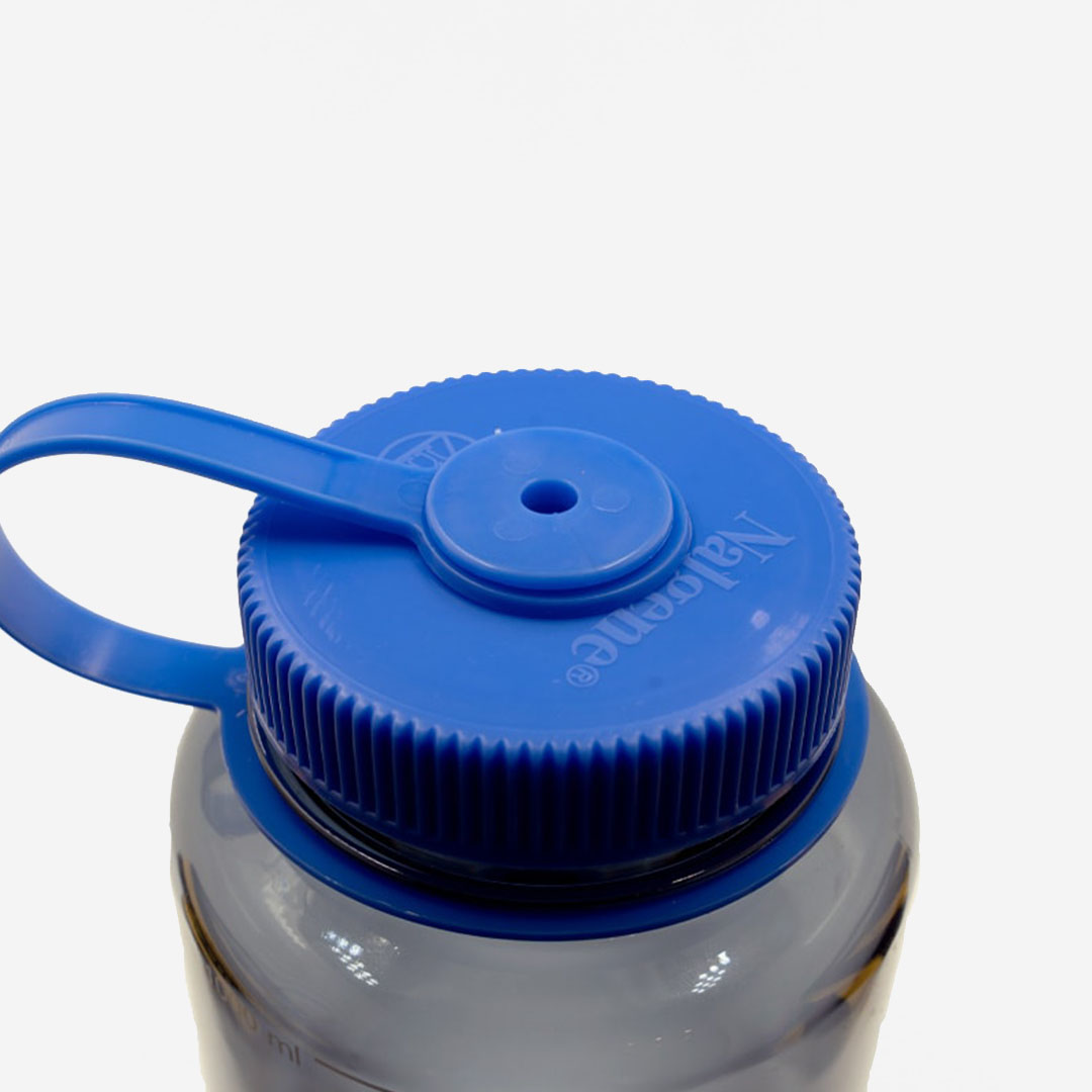 Nalgene Wide Mouth 1 Litre Tritan Sustain Water Bottle, Grey, Detail Shot 3