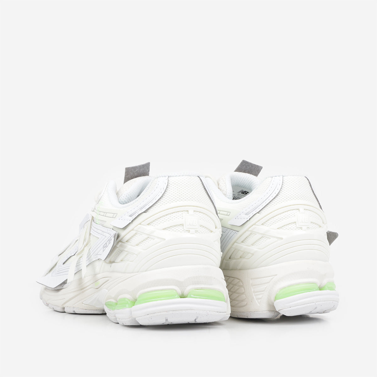 main New Balance 1906AE Shoes, White Mint Flash Silver Metallic, Detail Shot 3