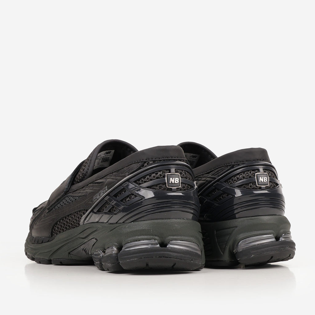 New Balance 1906L Shoes, Blacktop Phantom, Detail Shot 3