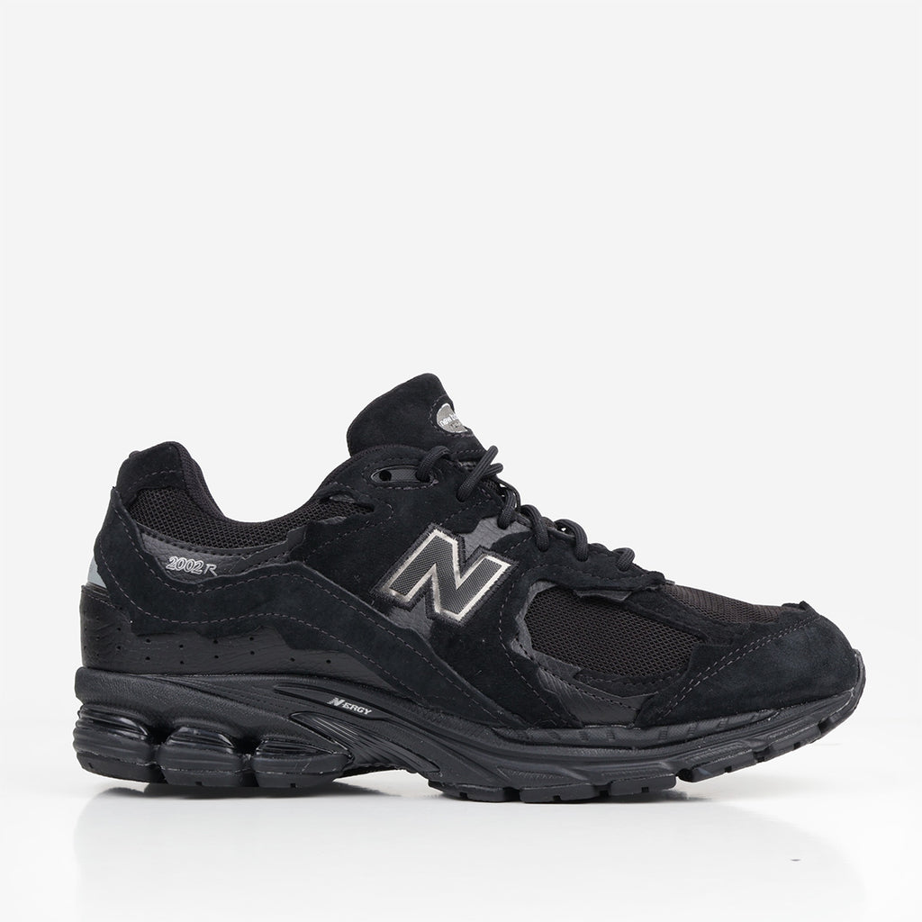 New Balance 2002DX Protection Pack GORE-TEX Shoes, Black Black Metallic, Detail Shot 1