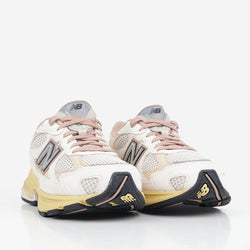 thumbnail New Balance 2010SGR Shoes, Linen Desert Clay, Detail Shot 2