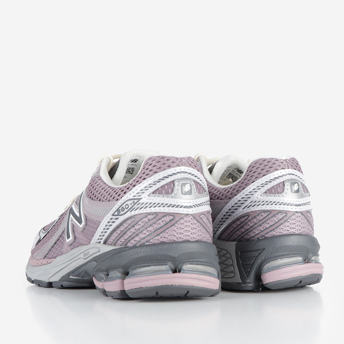 New Balance ML860BW2 Shoes, Ice Wine Magnet Raincloud, Detail Shot 3