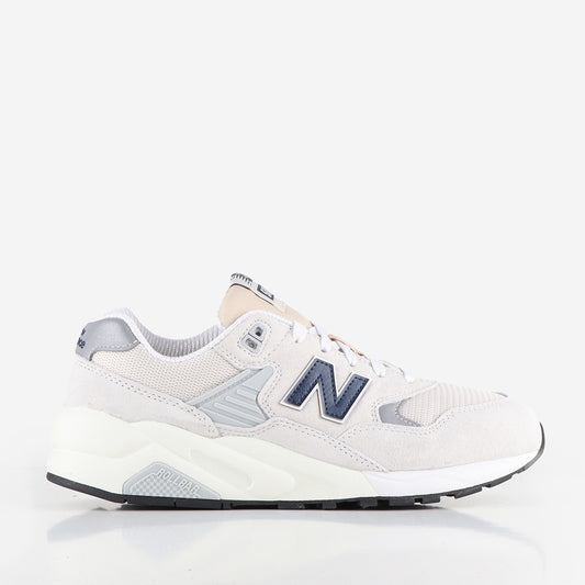 New Balance MT580GNV Shoes, Nimbus Cloud Natural Indigo White, Detail Shot 1