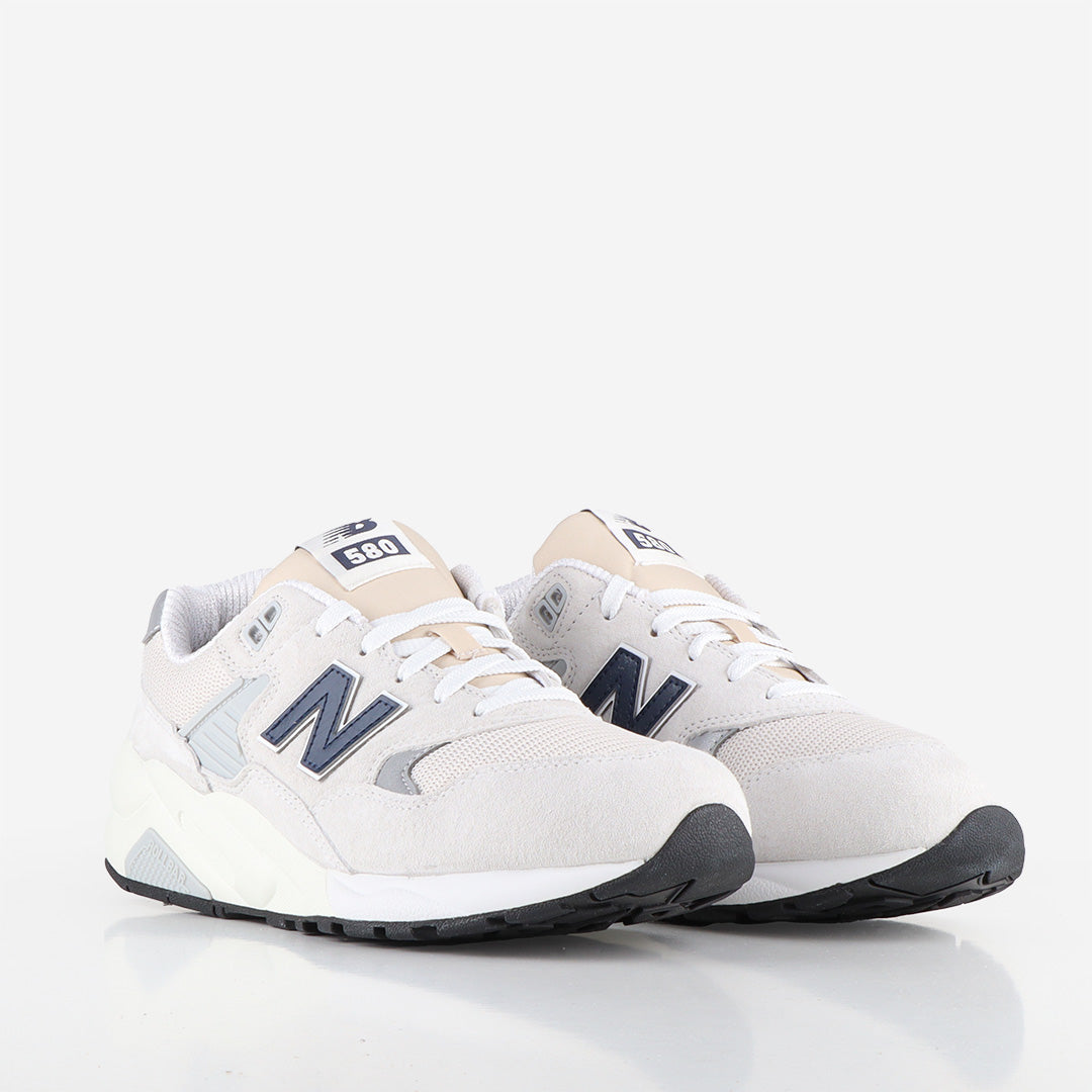 New Balance MT580GNV Shoes, Nimbus Cloud Natural Indigo White, Detail Shot 2