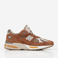 New Balance Made in UK 991v2 Shoes, Caramel Café Dijon, Detail Shot 1