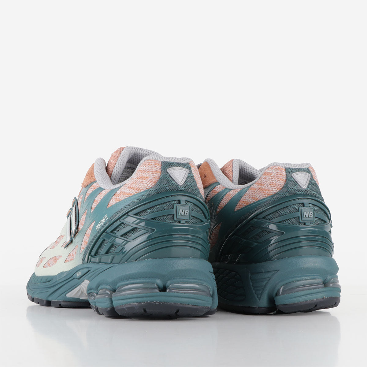 New Balance U1906WFB Shoes, New Spruce Light Sparrow Natural Mint, Detail Shot 3