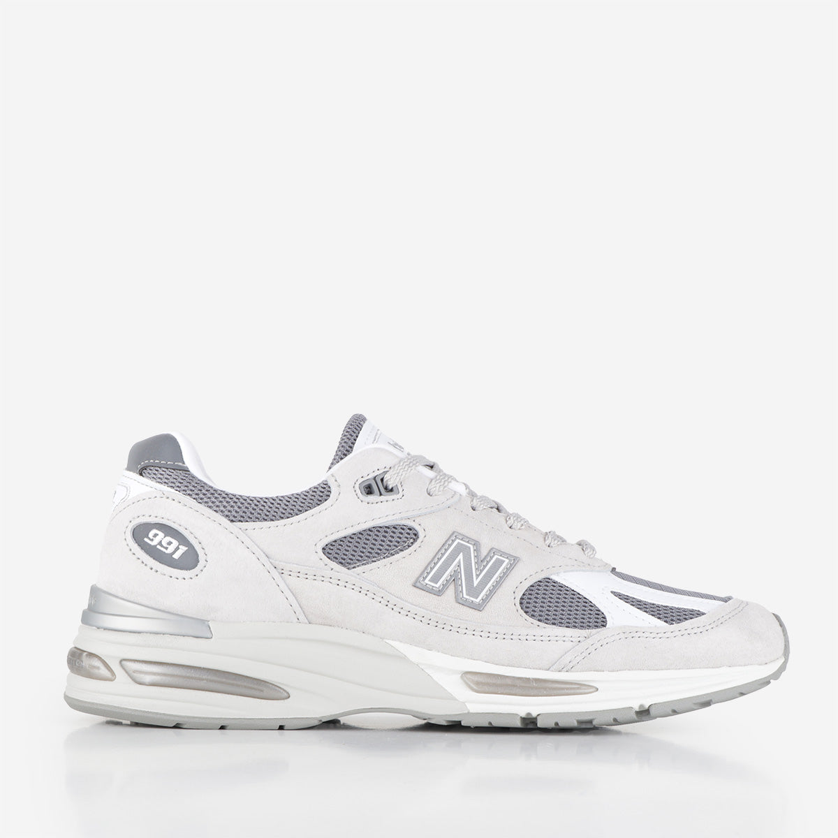 New Balance U991LG2 Shoes, Nimbus Cloud/Cool Grey 7 c/Silver, Detail Shot 1
