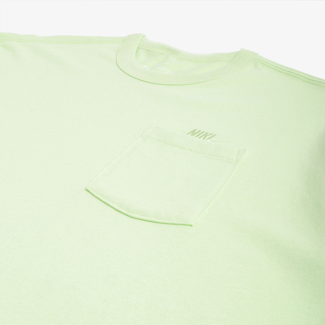 Nike Sportswear Premium Essentials Pocket T-Shirt, Light Liquid Lime, Detail Shot 3