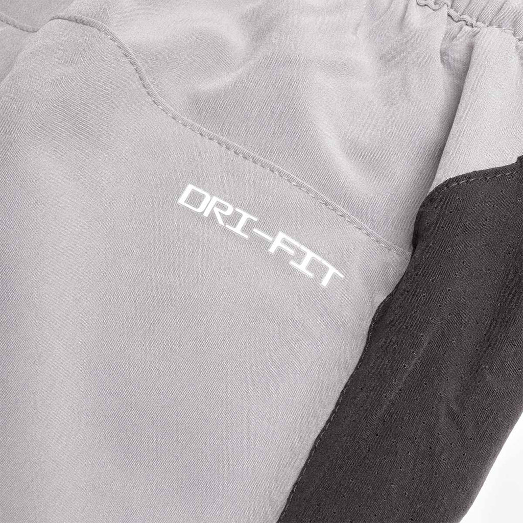 Nike Swim Contend Essential 5" Volley Shorts, Cool Grey, Detail Shot 5
