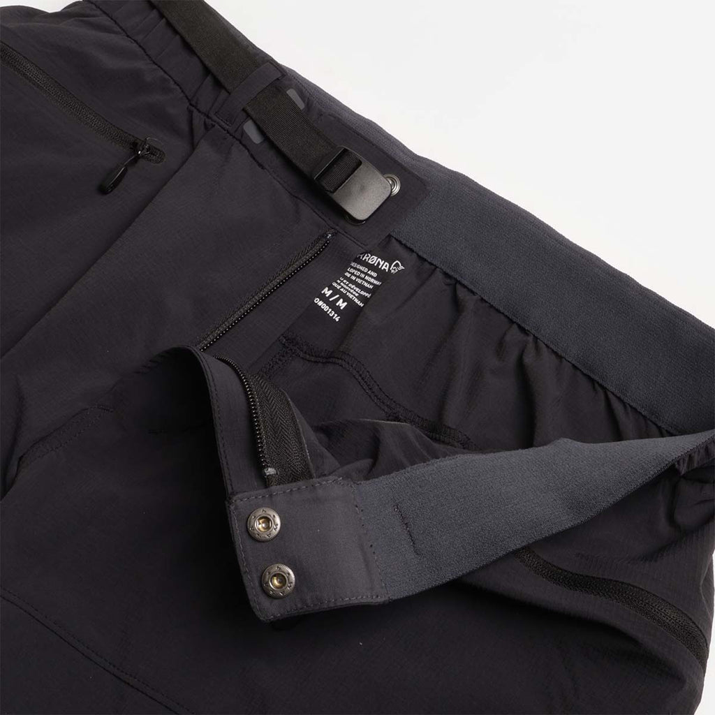 Norrona Falketind Flex1 Light Shorts, Caviar Black, Detail Shot 3