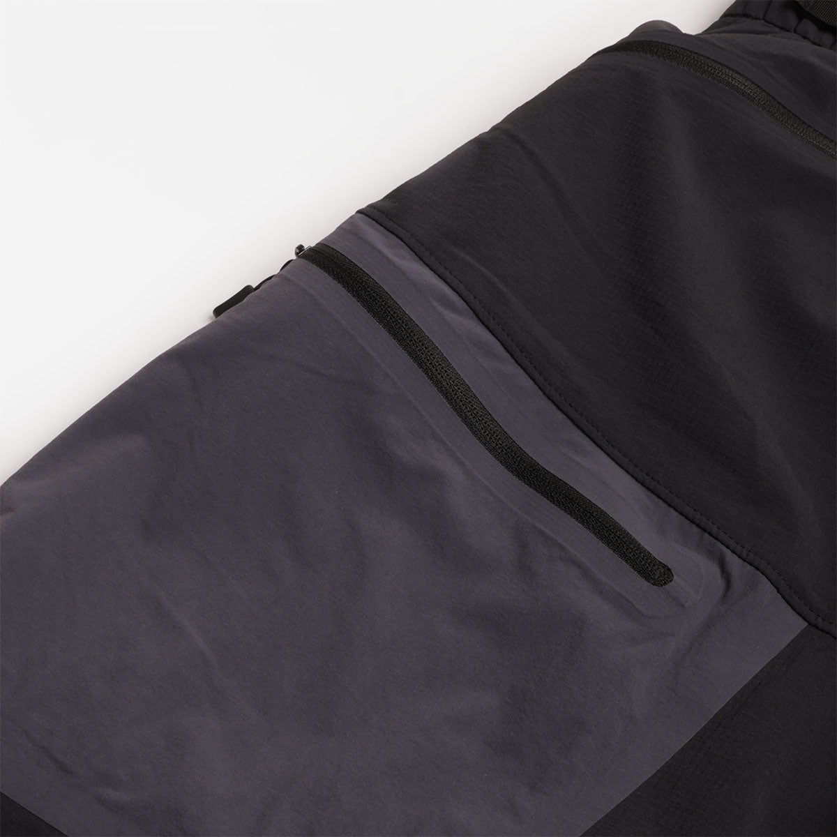 Norrona Falketind Flex1 Light Shorts, Caviar Black, Detail Shot 4