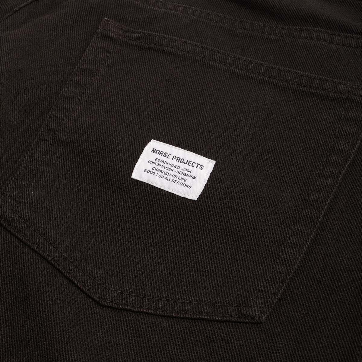 Norse Projects Korshavn Relaxed 5 Pocket Heavy Twill Shorts, Black, Detail Shot 4
